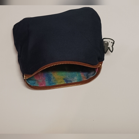 Flat rabbit pouch / bag - Picture 6 of 6